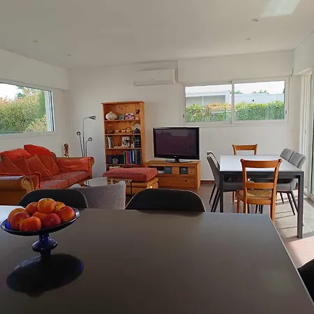 St Cyprien Superbe 4 Et Piscine Holiday home