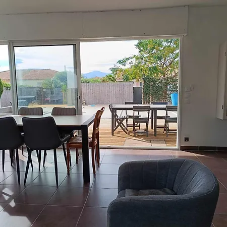 Holiday home St Cyprien Superbe 4 Et Piscine